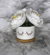 Load image into Gallery viewer, Peony flower pot with lashes for desk