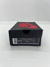 Load image into Gallery viewer, Jordan shoe cupcake topper, jordan cake topper, jordan cupccakes