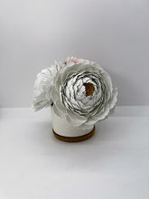 Load image into Gallery viewer, Peony flower pot with lashes for desk