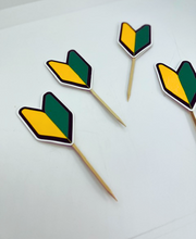 Load image into Gallery viewer, JDM cake topper, Japanese cake toppers, JDM cake design, beginner badge topper, car cupcake topper, JDM enthusiast cupcake toppers, Wakaba