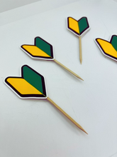 Load image into Gallery viewer, JDM cake topper, Japanese cake toppers, JDM cake design, beginner badge topper, car cupcake topper, JDM enthusiast cupcake toppers, Wakaba