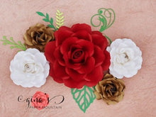 Load image into Gallery viewer, Custom 5 piece paper flower set
