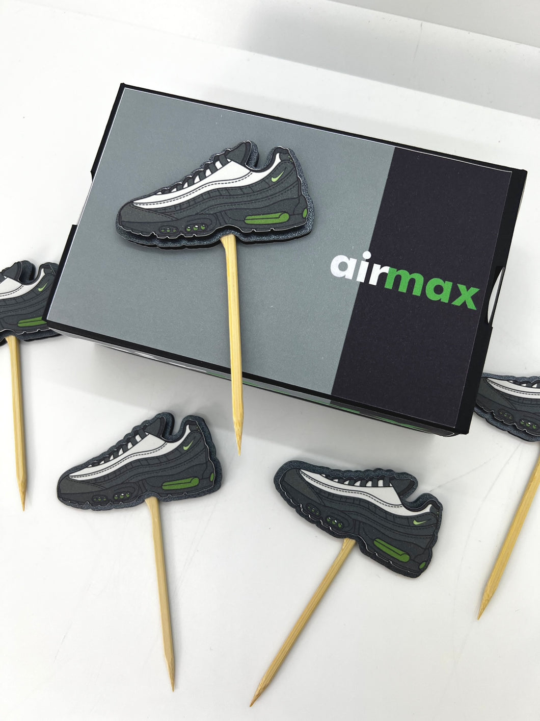 Airmaxx cake topper, Nike shoe cupcake topper, shoe cupcake topper, shoe party decorations, sneaker cupcake topper, airmax 95, sneaker